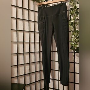 Eddie Bauer Women's Black Leggings‎ Athletic Pants Size S with Zip Pockets
